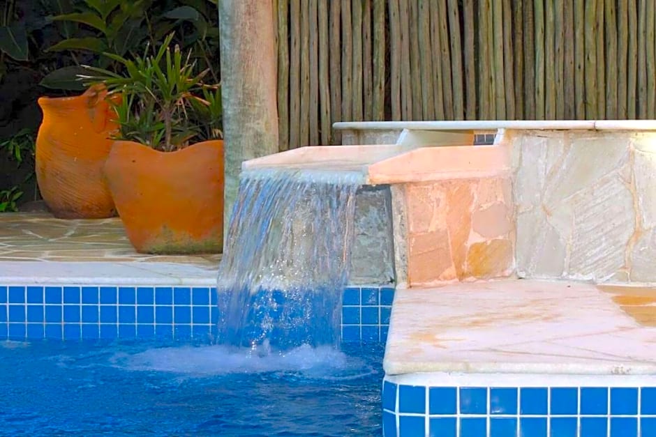 VELINN Pousada Villa CaiÃ§ara