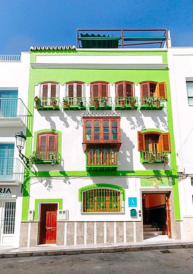 Charming Nerja Hostel