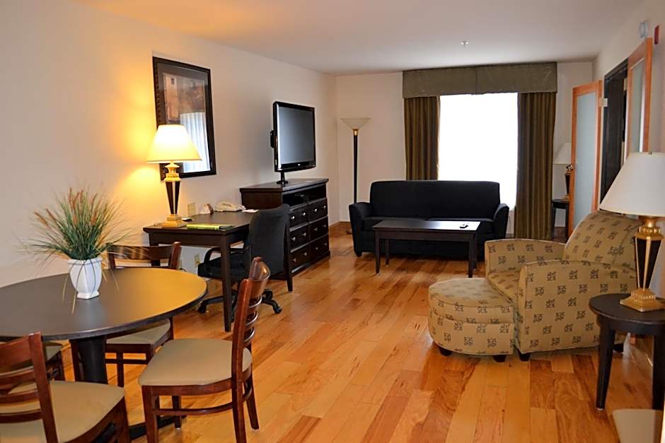 Wingate By Wyndham Lagrange