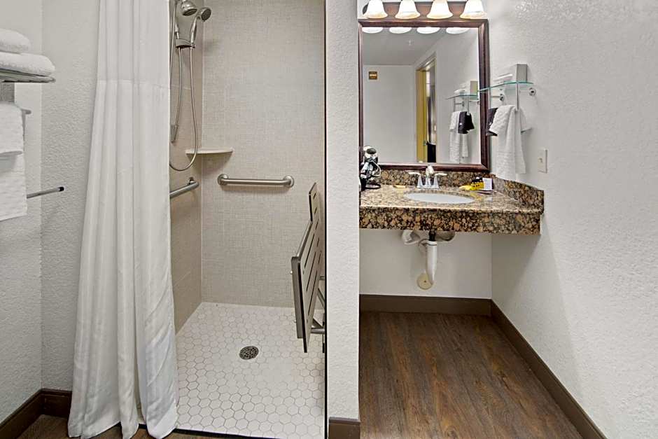 Best Western Plus Mccall Lodge And Suites