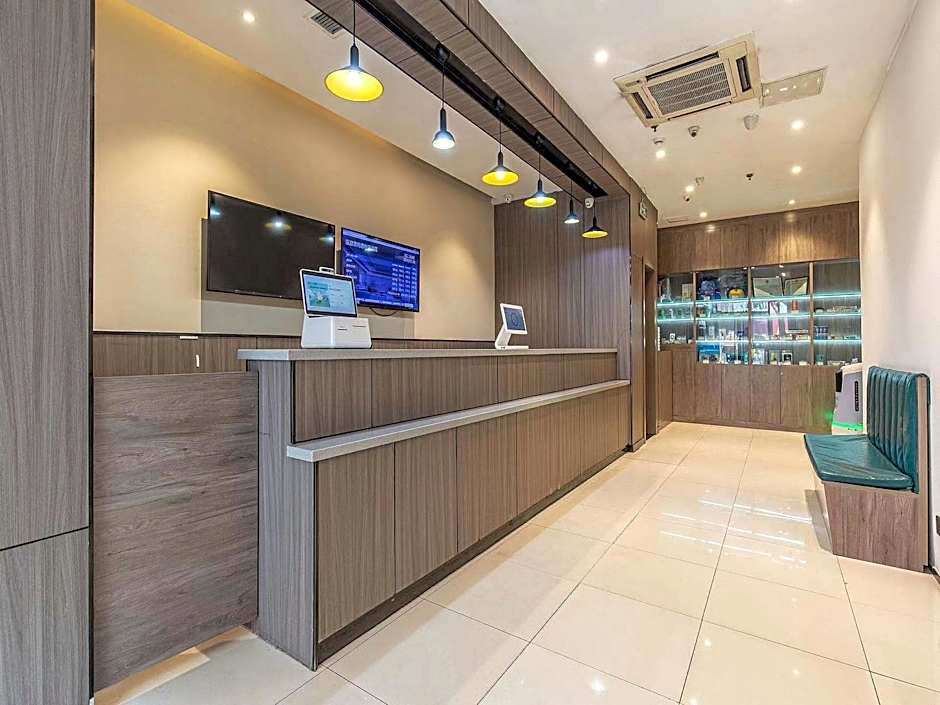 Hanting Express Ji'nan West Market Branch – Jinan, WV