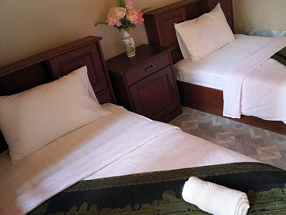Phetphaylin Hotel