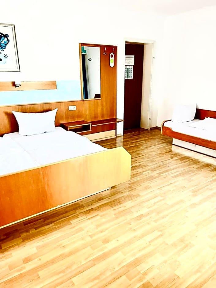 MC Hotel
