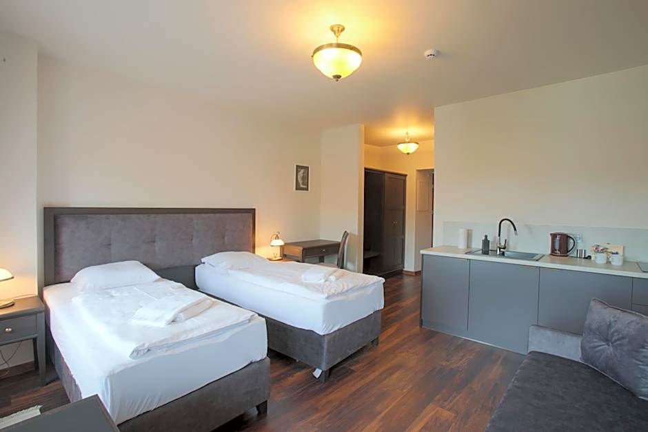 ZEPPELIN APARTMENTS Simple Acomodation