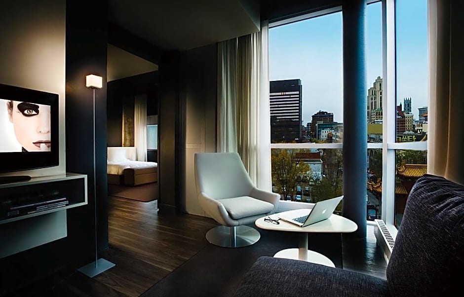 Hotel Zero 1