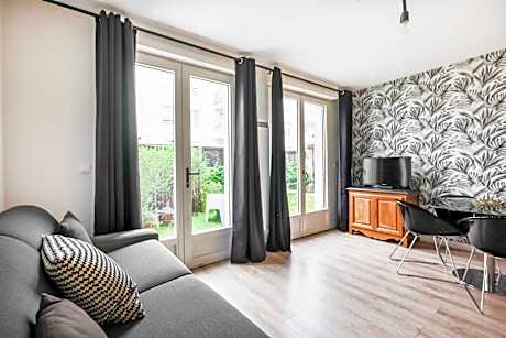 Amazing Duplex with Sauna 1BR/4P in  city of Orly