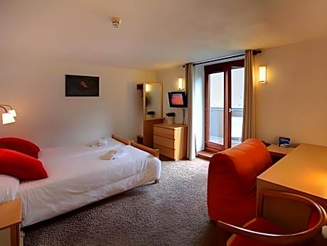 Family Room (4 Adults)