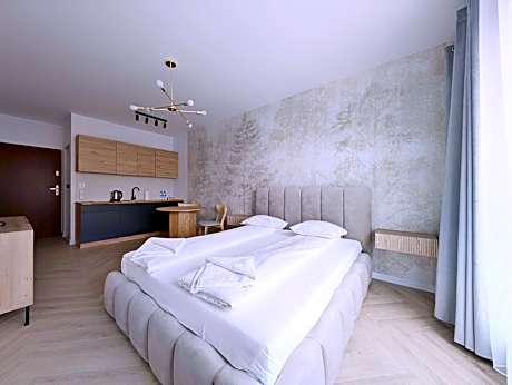 Studio with Air Conditioning