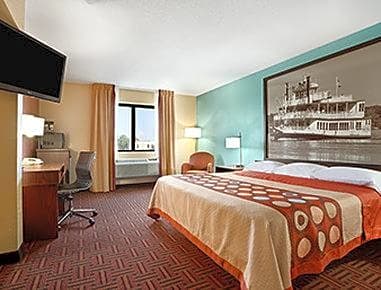 Super 8 by Wyndham Alton
