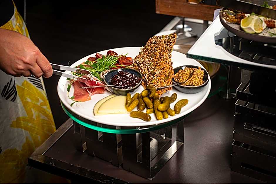 The Gwen, a Luxury Collection Hotel, Michigan Avenue Chicago