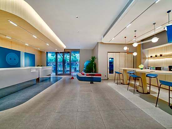Home Inn (Ningbo Tianyi Plaza Jiangxiaqiao subway station)