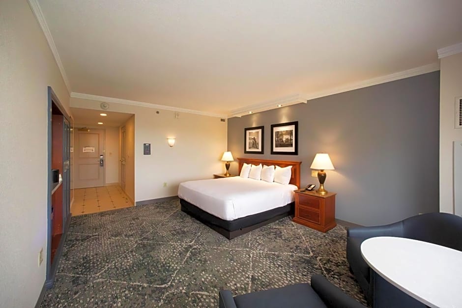 Harrah's North Kansas City Hotel & Casino