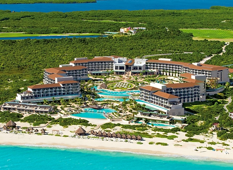 Dreams Playa Mujeres Golf and Spa Resort - All Inclusive