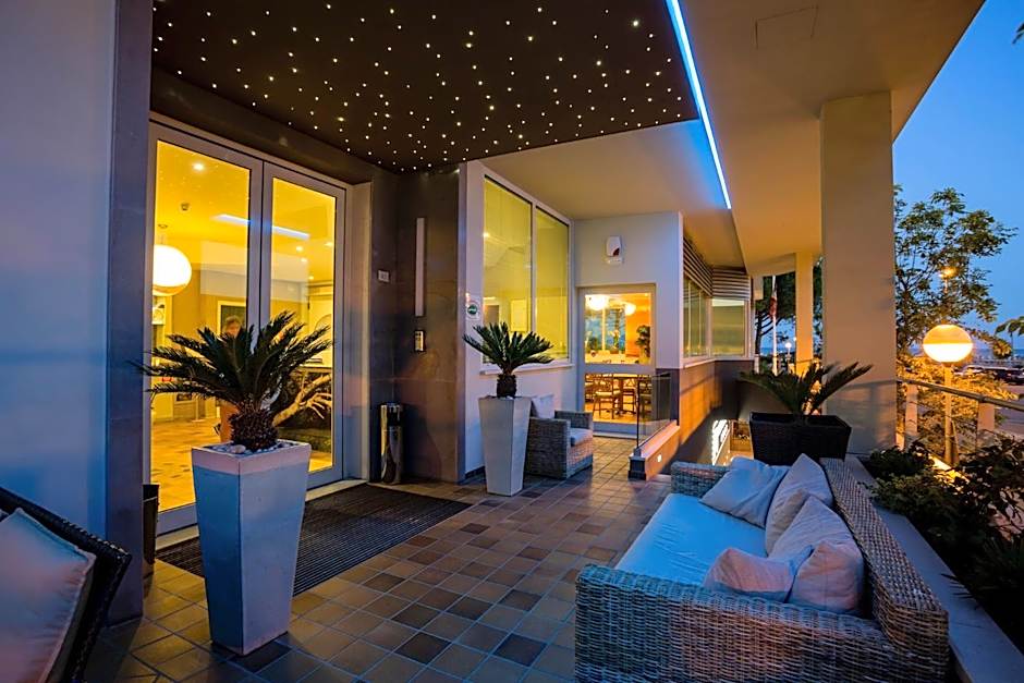 Hotel Ambassador