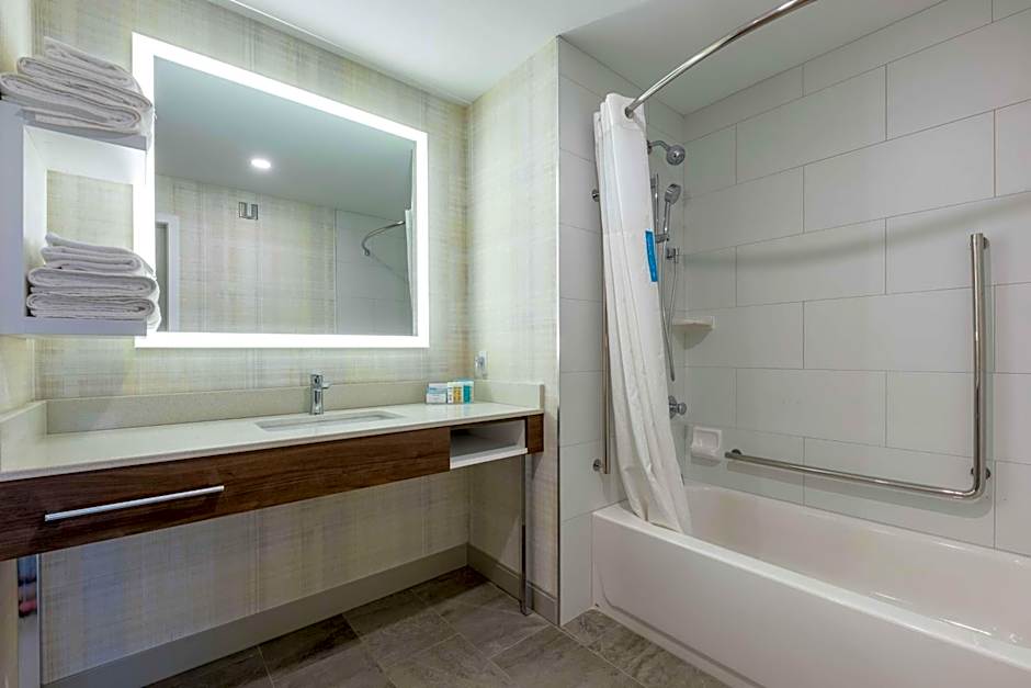 Hampton Inn By Hilton & Suites Charlottetown, PE