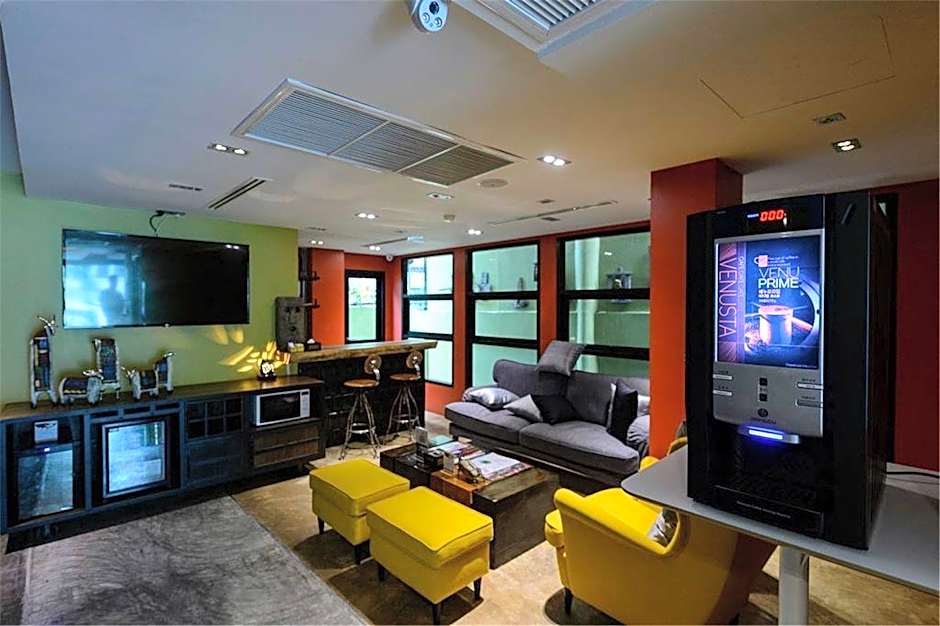 Aspira D Andora Sukhumvit 16