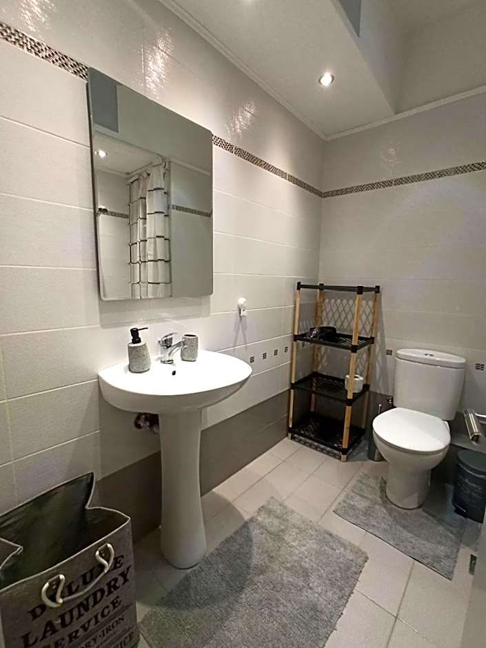 Kallaris Deluxe House