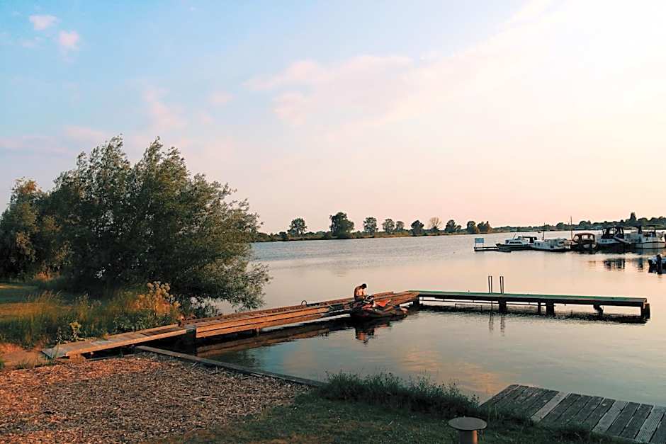 Floatel - de Schans Alphen