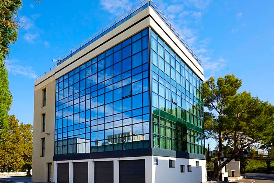 Appart' Hotel La Girafe Marseille Est - Porte d'Aubagne