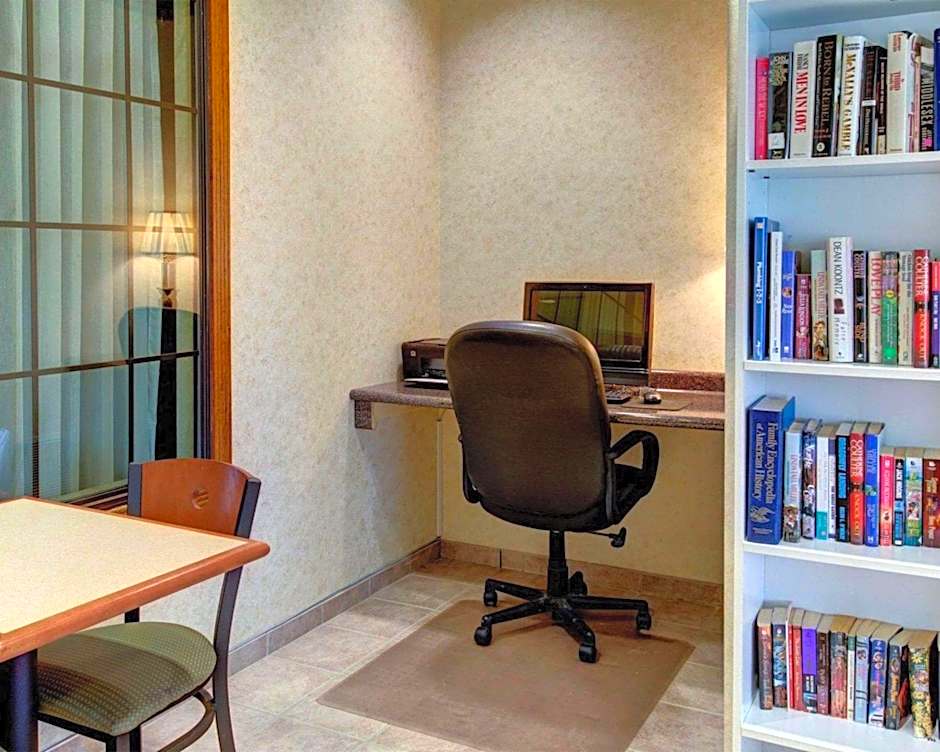 Quality Inn & Suites Glen Rose