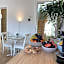 LOGIES-M Comfort Studios Inc Bikes B&B