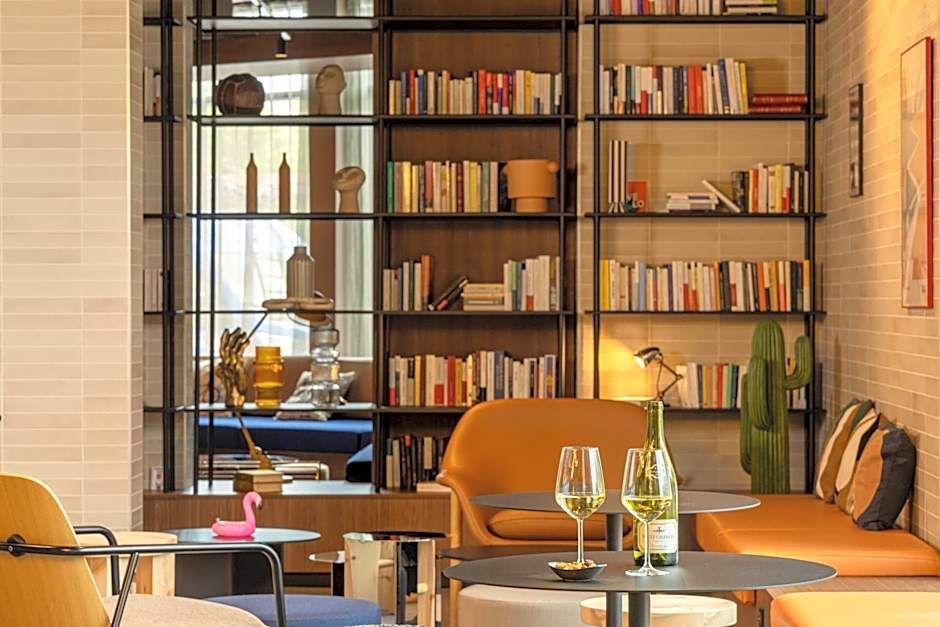 Moxy Paris Clamart