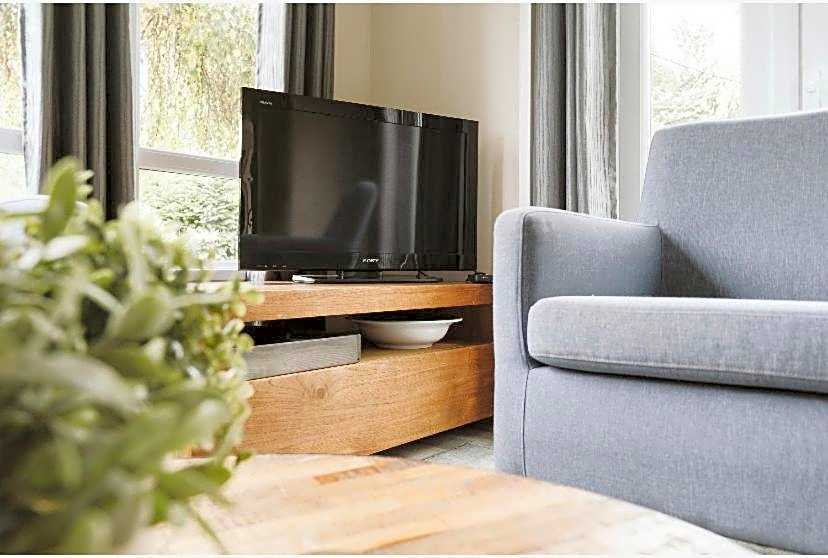 Mooi chalet in havenplaatsje op fietsafstand van het strand bij Ouddorp