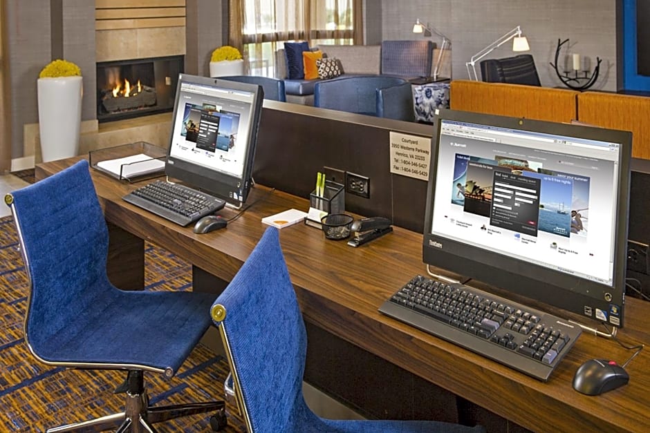 Courtyard by Marriott Richmond Northwest
