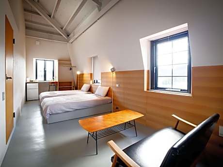 Large Twin Room