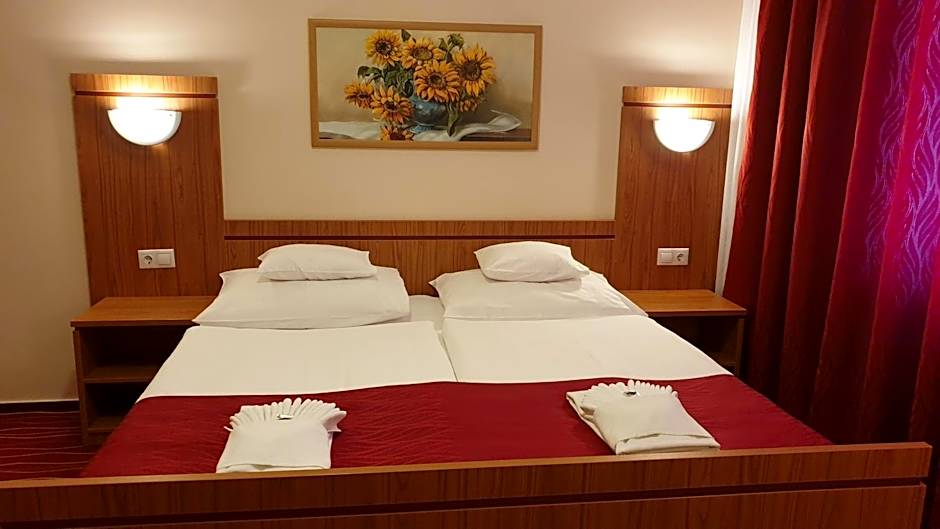 Diana Club Hotel