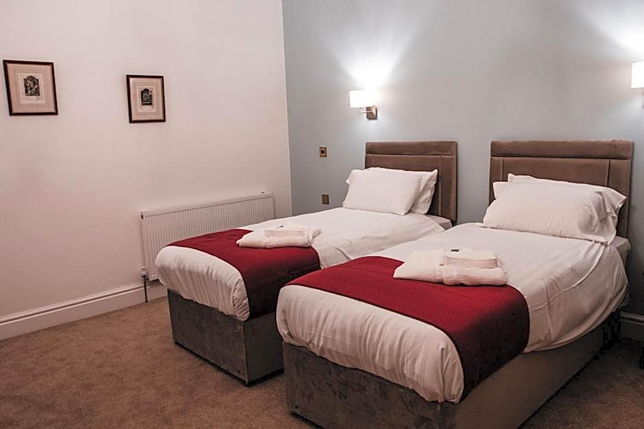Photo 1 of 2 of 2 Beds