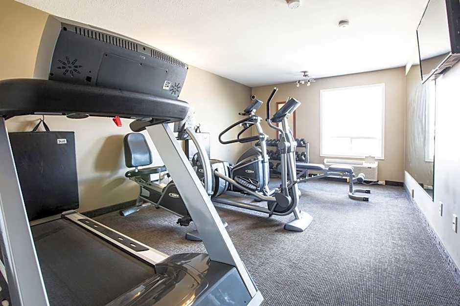 Nomad Hotel & Suites