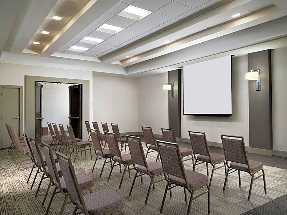 Holiday Inn Cincinnati Liberty Way By IHG