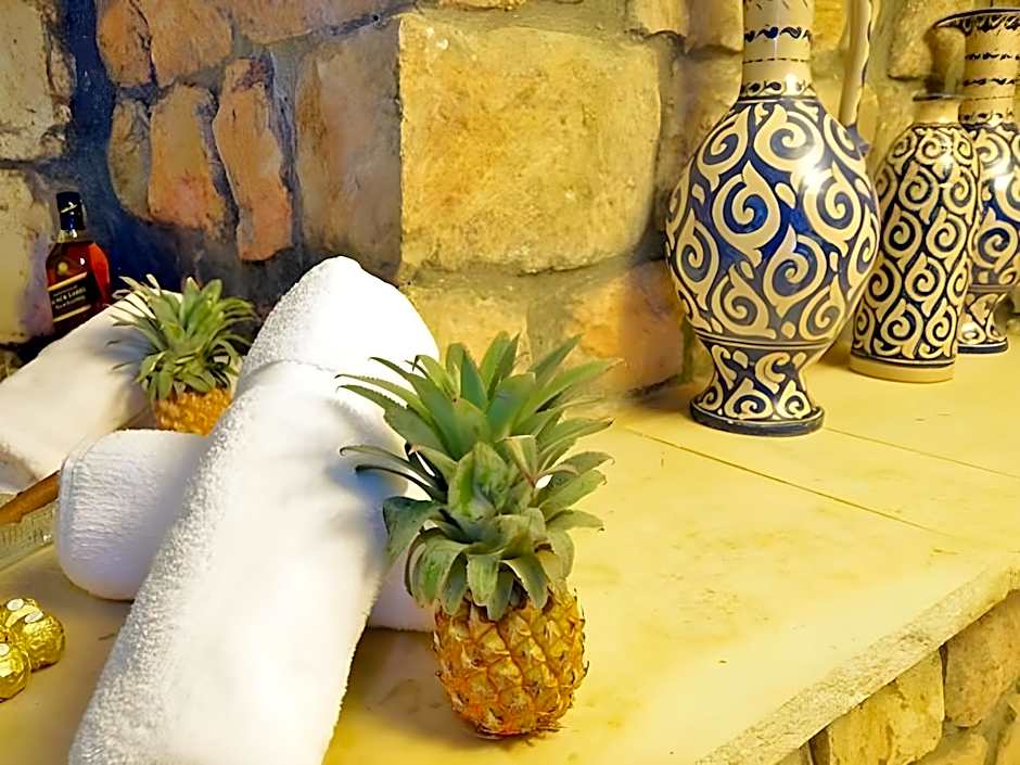 Azulat Even Hen Lodge