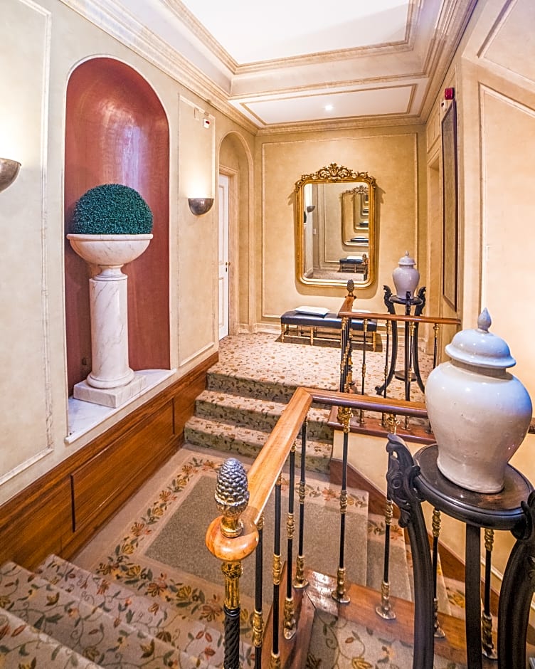 As Janelas Verdes Inn - Lisbon Heritage Collection