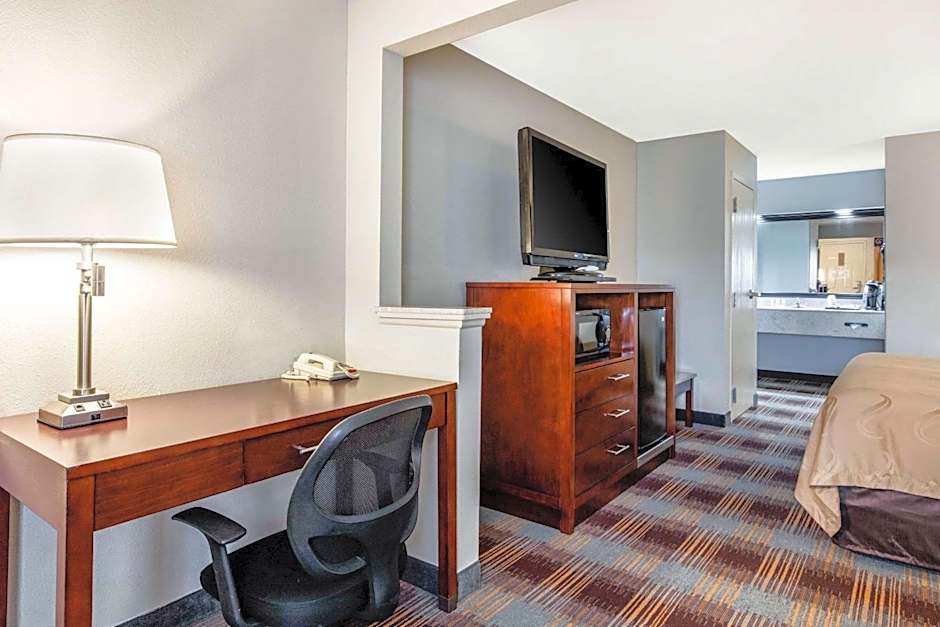 Quality Inn Memphis Airport