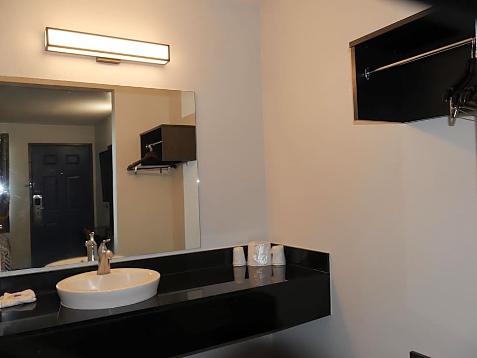 Motel 6-Sacramento, CA - South