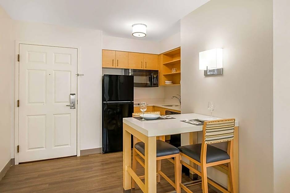 Sonesta ES Suites Charlotte Arrowood