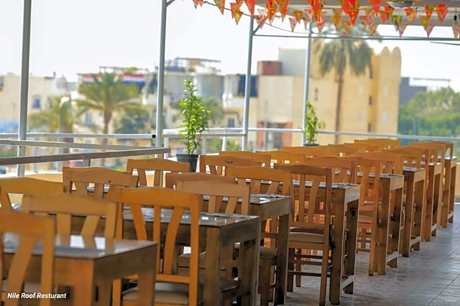 Nile Roof Hotel& Restaurant