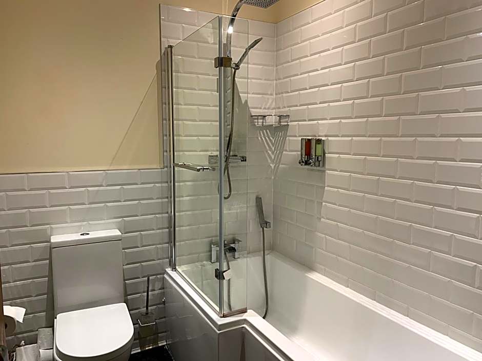 Market Place Serviced Apartments, Leek