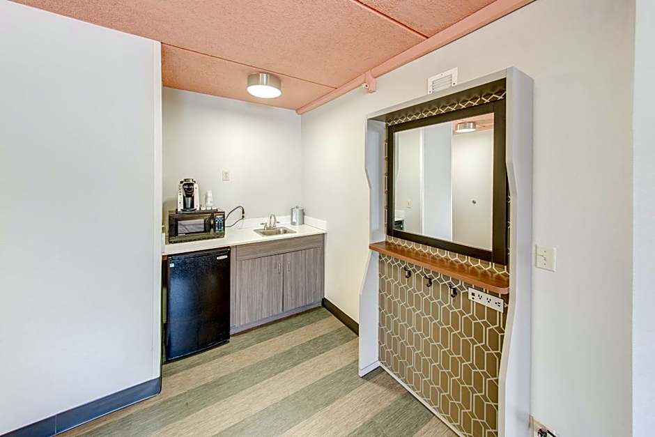 Holiday Inn Auburn-Finger Lakes Region By IHG