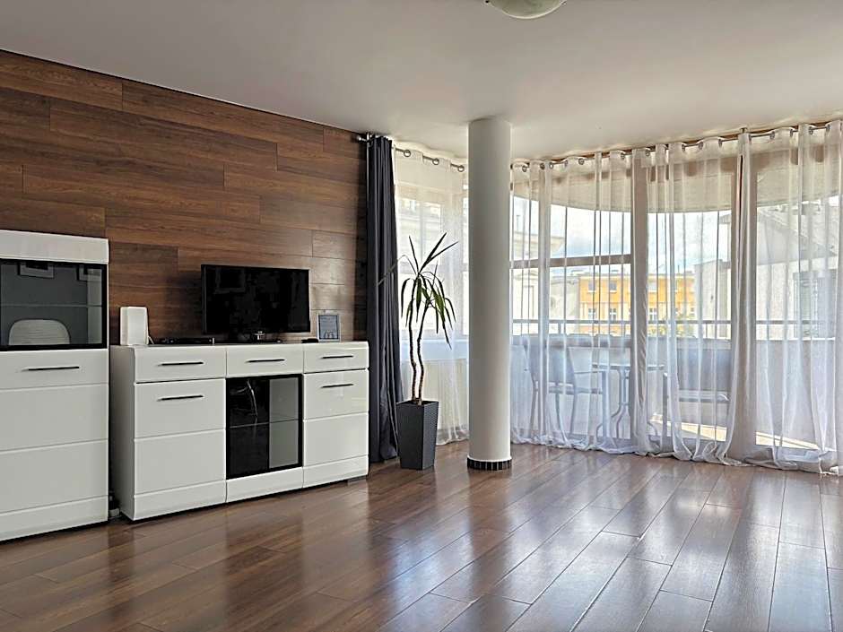 MARGI City Aparthotel