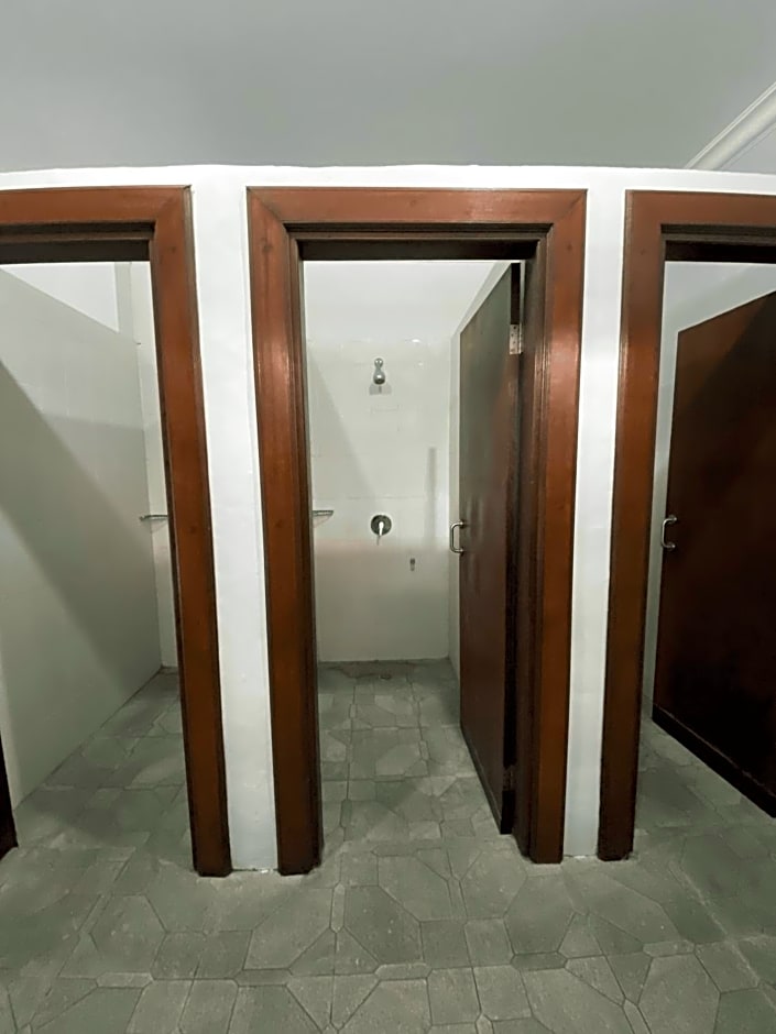 Mirah Hostel Legian