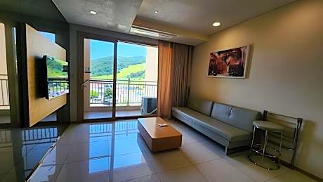 Sonobelle Tower C Park View Suite with Kitchen