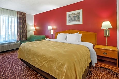 1 King Bed  No Smoking  Accessible Room