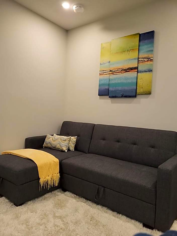 Modern 2 Bed Urban Retreat