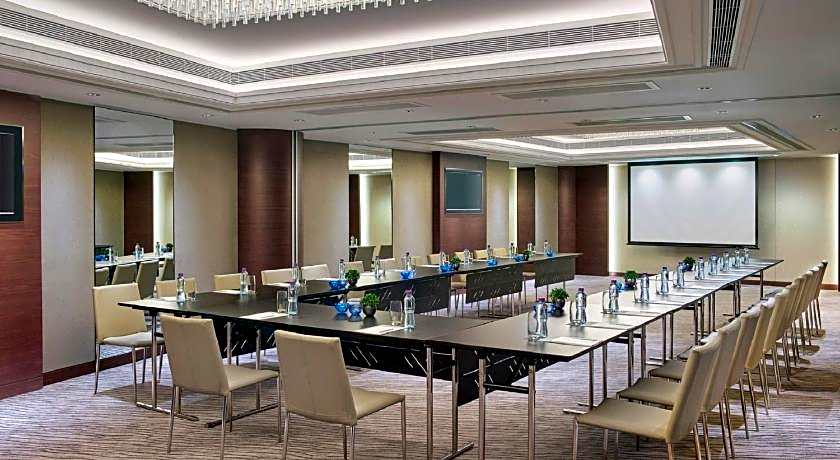 New World Millennium Hong Kong Hotel