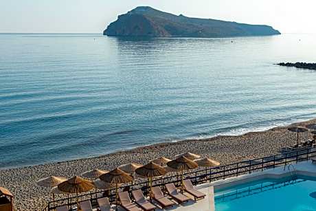 Hotel Haris on the beach