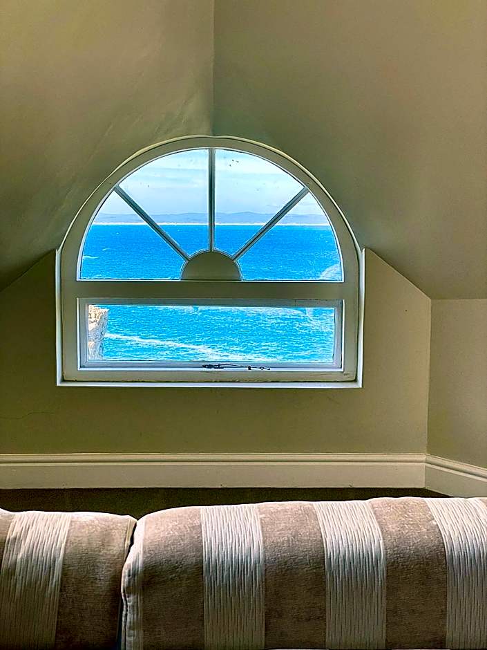 11 WESTCLIFF RENTALS