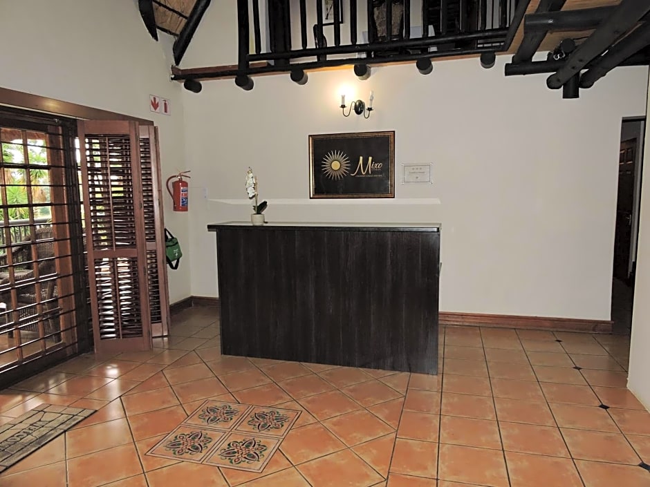 MixoSunrise Guesthouse & Spa